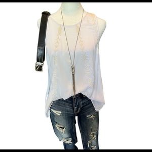 Guess rayon sleeveless blouse. New with tags.